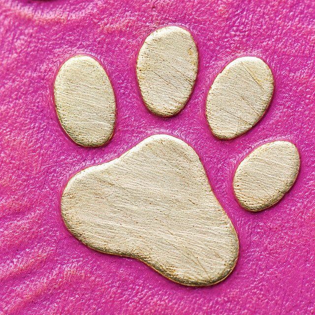 Personalized Pink Heart Paw Pet ID Tag, Round Brass detail 3